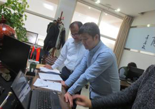 台灣台中(zhōng)客戶(hù)來訪绿巨人草莓丝瓜秋葵榴莲在线